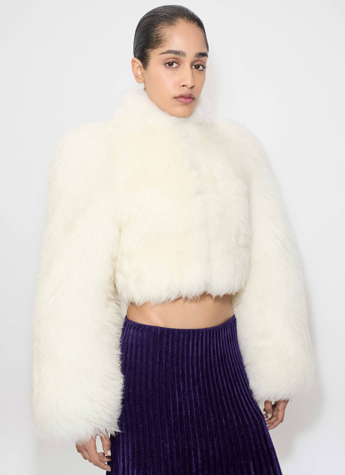 LAMBSKIN SHEARLING CROPPED JACKET ALAÏA WHITE LAMBSKIN SHEARLING CROPPED JACKET